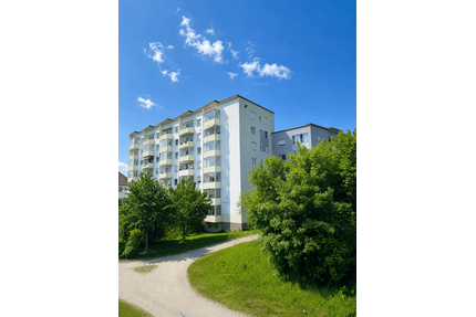 Wohnung zum Kaufen in Augsburg 240.000,00 € 64 m²