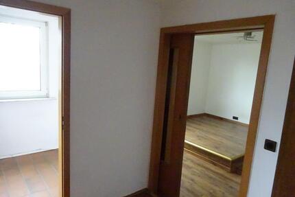 Schöne DG-Wohnung in NE-Gnadenthal, Kölner Str. - Neuss Gnadental