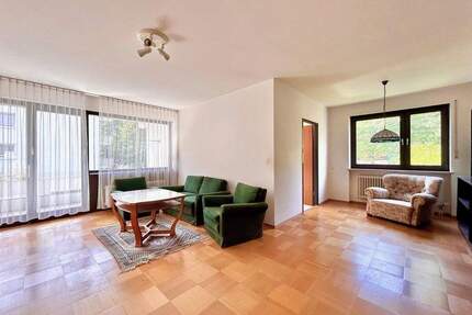 2- Zimmerwohnung mit Loggia und TG-Stellplatz in München-Forstenried