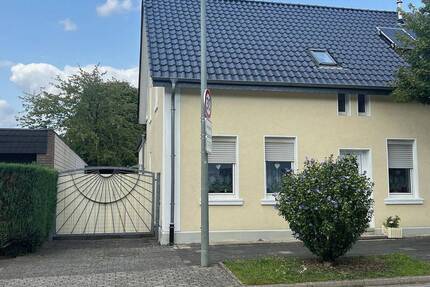 *RESERVIERT* Ein Zuhause mit Charakter und Potenzial! Charmante Doppelhaushälfte mit idyllischem Garten - Oelde-Sünninghausen