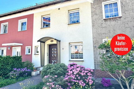 HORN IMMOBILIEN ++ gepflegtes Reihenmittelhaus in Ueckermmünde, nur ca. 1 km vom Strand entfernt - Ueckermünde / Bellin
