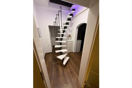 4 Zimmer DG Wohnung - Komplett saniert - frei ab 01.07 - Herten
