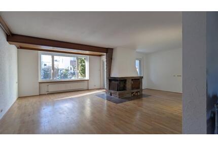 Großzügiges Einfamilienhaus komplett saniert Energie A Wärmepumpe - Kelkheim (Taunus)