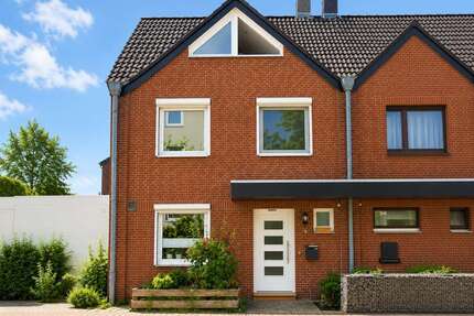 Haus zum Mieten in Alt-Laatzen 1.488,00 € 120 m²