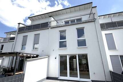 Haus zum Mieten in Groß-Gerau Dornheim 1.920,00 € 142 m² - Groß-Gerau / Dornheim