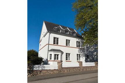NEU 4 -Zimmer Wohnung in Bitburg| kernsaniert |ca. 100 m²