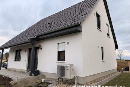 Modernes Wohlfühlhaus - top ausgestattet, energieeffizient und familienfreundlich - Luckau Zaacko