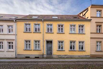 Haus zum Kaufen in Neuruppin 420.000,00 € 267 m²