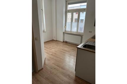 Helle und geräumige Einraumwohnung im Altbau - Güsten