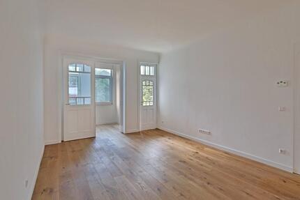 Sanierte 3-Zimmer-Altbauwohnung mit hohen Decken - Stuttgart Bad Cannstatt