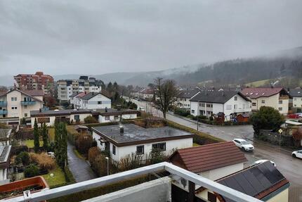 Vermietete 4-Zimmer-Wohnung mit Balkon, Stellplatz, Kellerräume - Plüderhausen