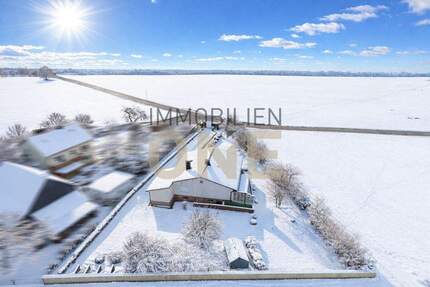 Bungalow mit Ausbaupotential und unverbaubarem Weitblick in idyllischer Alleinlage mit großem Grundstück - Nittendorf Grafenried