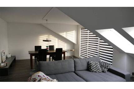 Traumhafte 3-Zimmer Maisonette Wohnung mit Loggia in Hamburg Stellingen, komplett renoviert 2020