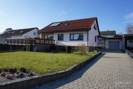 Familienfreundliches Zweifamilienhaus in Eutingen-Weitingen - Eutingen im Gäu