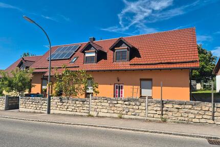Außergewöhnliches Wohlfühlhaus mit Charakter, Kernsaniert - Moorenweis