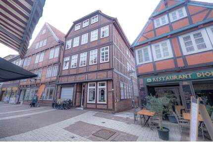 Voll möblierte 2-Zimmer-Dachgeschosswohnung in bester Altstadtlage von Stade