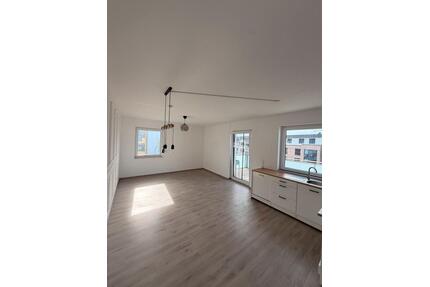 3 Zimmer Wohnung mit Balkon - 1.169,00&nbsp;EUR Kaltmiete, ca.&nbsp; 80,00&nbsp;m&sup2; in Heinsberg (PLZ: 52525)