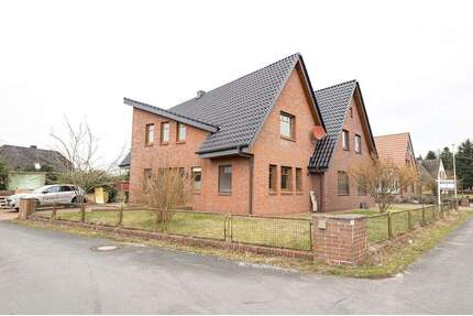 Zeitlos vereint: Großzügiges Zweifamilienhaus mit charakterstarkem Altbau und hochwertigem Neubau von 2003 - Oerel-Barchel