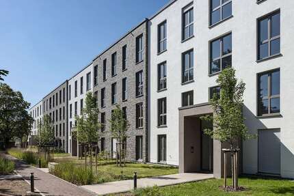 Wohnung zum Mieten in Frankfurt am Main 1.980,00 € 106.88 m²
