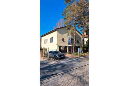 Praxis Bürofläche zu vermieten - 1.500,00&nbsp;EUR Kaltmiete, ca.&nbsp; 1.500,00&nbsp;m&sup2; in Berlin (PLZ: 12621) Marzahn-Hellersdorf