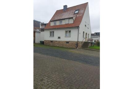 Haus zu Verkaufen - 185.000,00&nbsp;EUR Kaufpreis, ca.&nbsp; 220,00&nbsp;m&sup2; in Wesertal (PLZ: 34399)