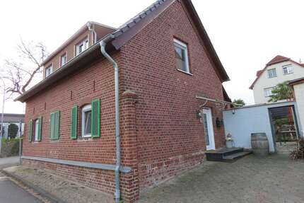 Haus zum Kaufen in Dormagen-Gohr 650.000,00 € 180 m²