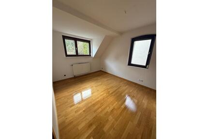 3-Zimmer-Dachgeschosswohnung in Geislingen - Kalt 850€ - Geislingen an der Steige