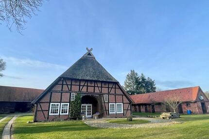 Idyllisches Wohnen im Grünen - 685,00&nbsp;EUR Kaltmiete, ca.&nbsp; 81,00&nbsp;m&sup2; in Amt Neuhaus (PLZ: 19273)