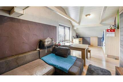 Charmante Dachgeschosswohnung voll möbliert mit großem Dachboden Stellplatz in Westenhausen - Manching (DG)