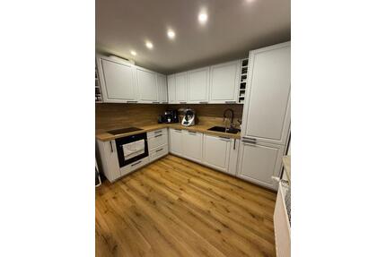 Schöne 4-Zimmer-Wohnung mit Balkon - Hohenaspe