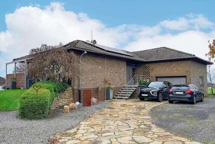 Haus zum Kaufen in Heuerßen 235.000,00 € 128.05 m²