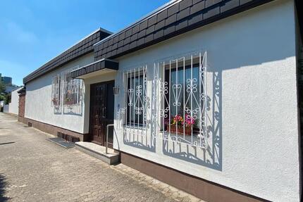 Groß Wohnen & Einnahmen sichern 3 Einheiten 3000€ Miete möglich - Ludwigshafen am Rhein Edigheim