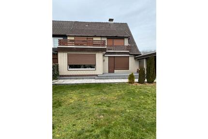 Einfamilienhaus mit 2 Parteien - 1.120,00&nbsp;EUR Kaltmiete, ca.&nbsp; 110,00&nbsp;m&sup2; in Wolfsburg (PLZ: 38448) Alt-Wolfsburg