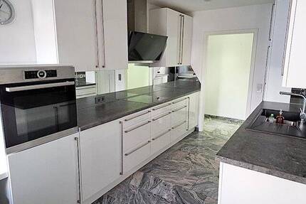 Sanierte 5 ZKB mit Loggia und Garage - Friedrichsthal Bildstock