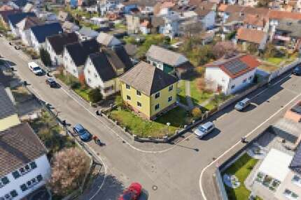 Haus zum Kaufen in Karlsdorf-Neuthard 420.000,00 € 128.39 m²