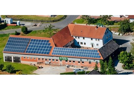 Tann-OT, 3 Seitenhof - 420.000,00&nbsp;EUR Kaufpreis, ca.&nbsp; 220,00&nbsp;m&sup2;&nbsp;Wohnfl&auml;che in Tann (Rhön) (PLZ: 36142) Schwarzenborn