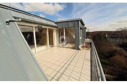 !!! ImmoPoint !!! TOP Aussicht - Lichtdurchflutet mit großer SÜD-Dachterrasse und EBK (IP 2 MD 59 DGR) - Iserlohn