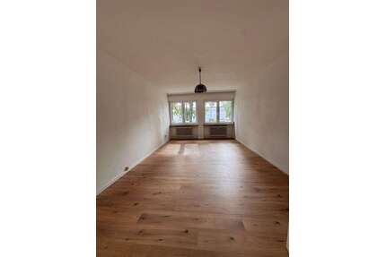 Wohnung zum Mieten in Augsburg 510,00 € 34 m²