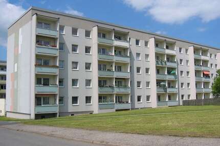 Wohnung zum Mieten in Zeulenroda-Triebes 377,00 € 68.56 m²