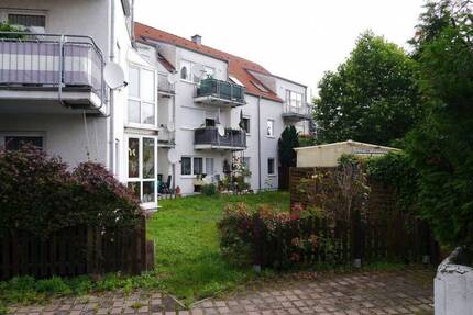 Charmante 2,5 Zimmer Dachgeschosswohnung mit Balkon und Stellplatz - Bitterfeld-Wolfen OT Wolfen