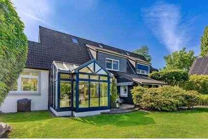 Haus zum Kaufen in Wedel 1.325.000,00 € 234 m²