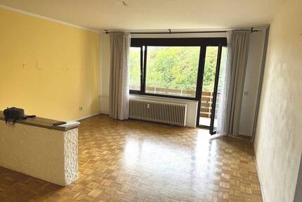 3-Zi.-Wohnung mit Aufzug, Stellplatz, Balkon und Keller am Ortsrand von Bad Mergentheim