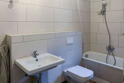 Haus zum Kaufen in Greiz 69.500,00 € 670 m²