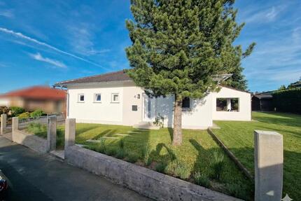 Kernsanierter Massivbau Bungalow 112 m² auf 600m² - OHNE Makler - Asbach