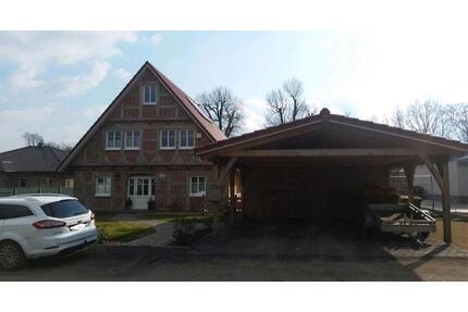 EFH Fachwerkhaus freistehend 1.900 m2 Grundstück, Doppelcarport - Premnitz