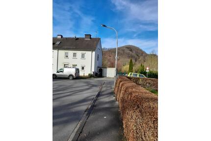 Reihenendhaus Haus - 209.000,00&nbsp;EUR Kaufpreis, ca.&nbsp; 123,00&nbsp;m&sup2; in Plettenberg (PLZ: 58840)