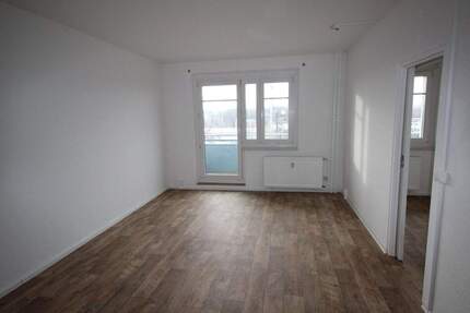 Sanierte 2-Raum-Wohnung mit Balkon - Ebersbach-Neugersdorf