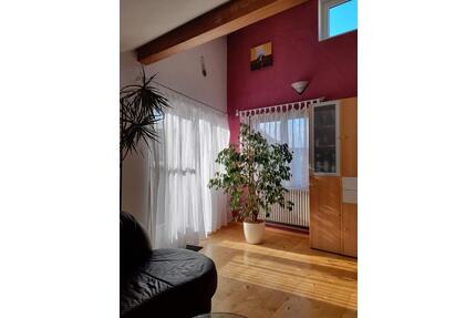 Exklusive 2-Zimmer DG wohnung+Balkon - Esslingen Zentrum - Esslingen am Neckar