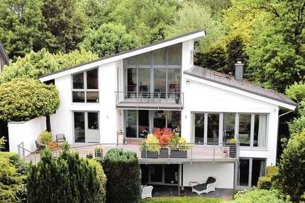 Haus zum Kaufen in Buchholz in der Nordheide 1.450.000,00 € 246 m²