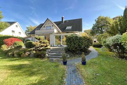 Haus zum Kaufen in Mönkeberg 695.000,00 € 323.81 m²